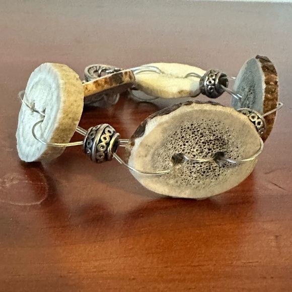Jewelry - Beautiful Antler Slices & Wire Bracelet